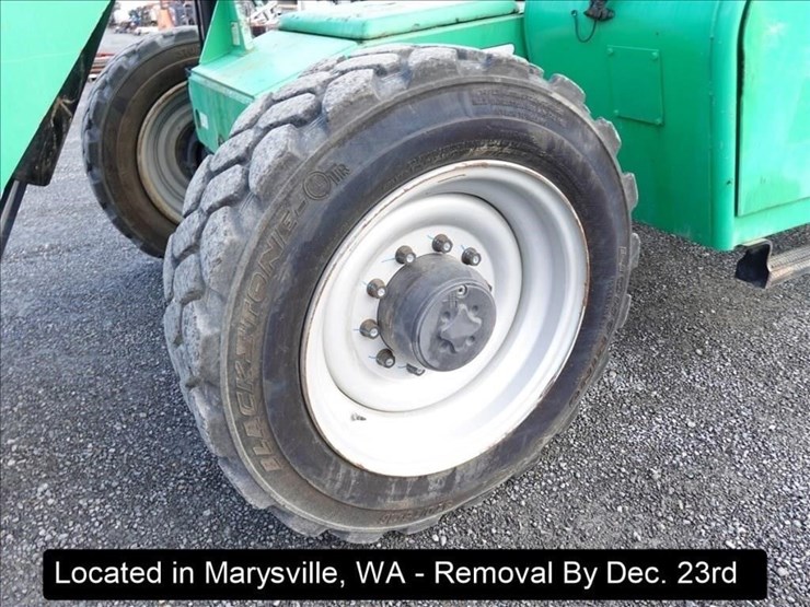 2012-jlg-8042-image-8