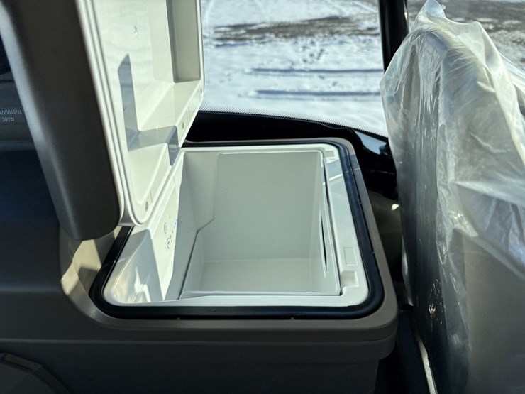 john-deere-8r-410-image-52