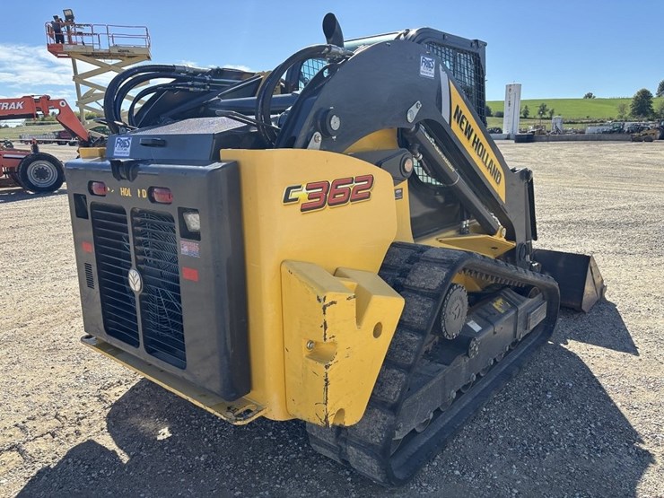 new-holland-c362-image-5