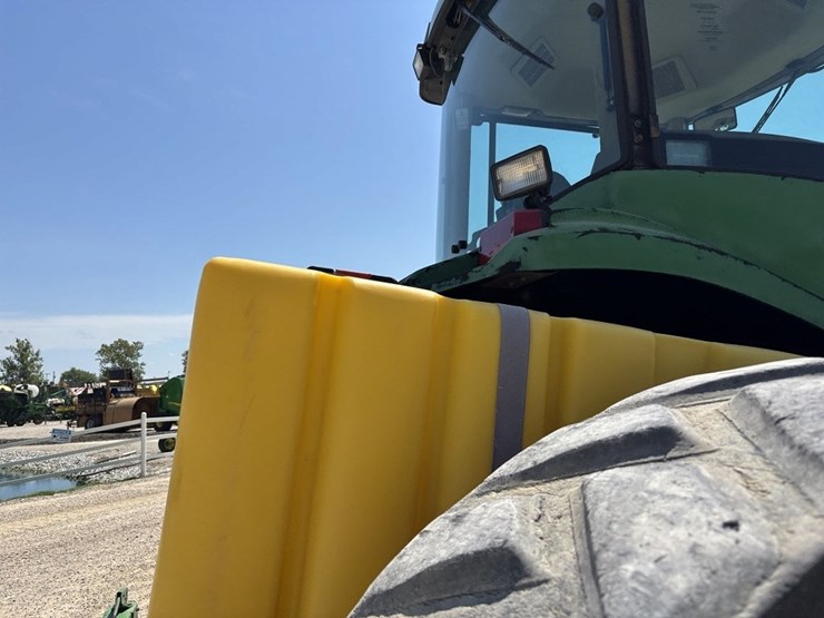 john-deere-8410t-image-27