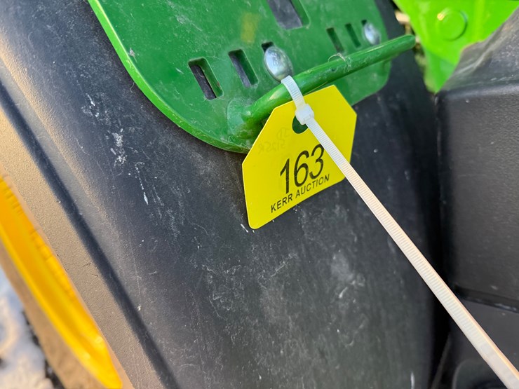 2019-john-deere-r-image-12