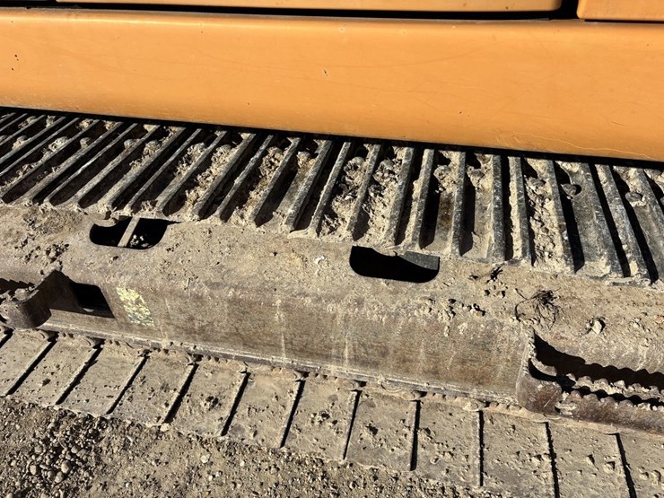 2014-case-cx130-image-22