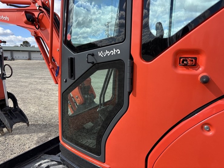 2022-kubota-kx71-3-image-25