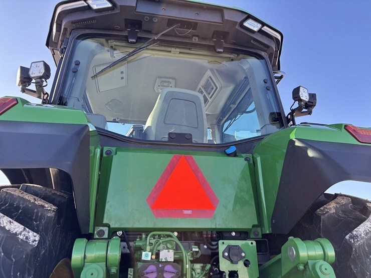 john-deere-8r-410-image-28