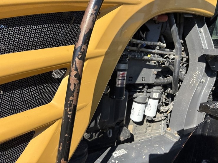 challenger-765e-track-tractor-image-40