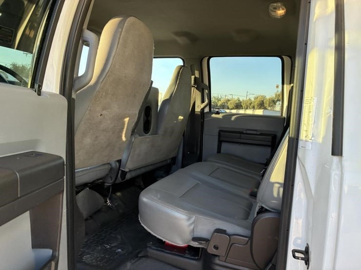 ford-f650-xlt-image-16