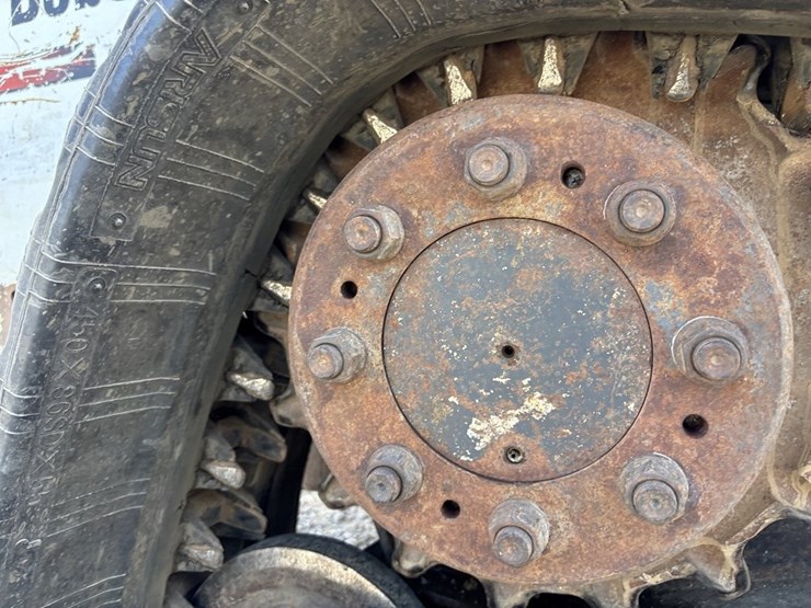 bobcat-t750-image-16