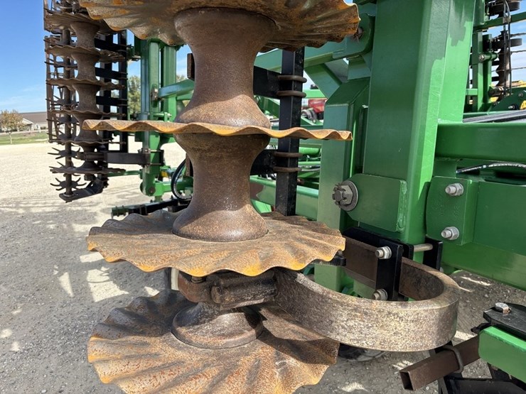 great-plains-4000tm-image-17