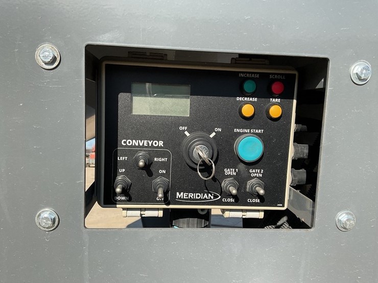 2024-meridian-375rt-image-27