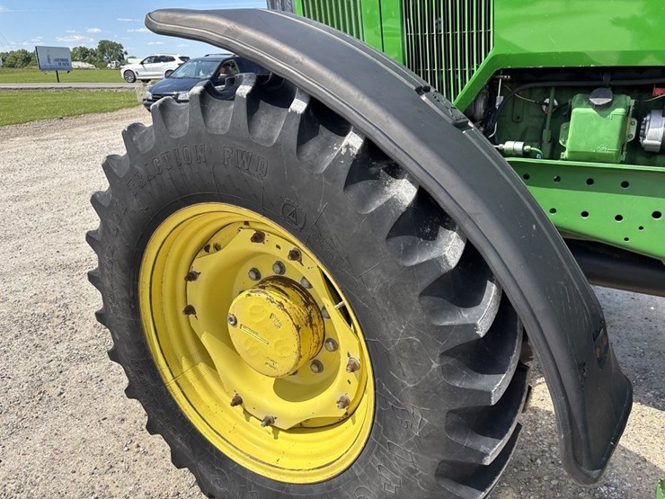 john-deere-7800-image-31