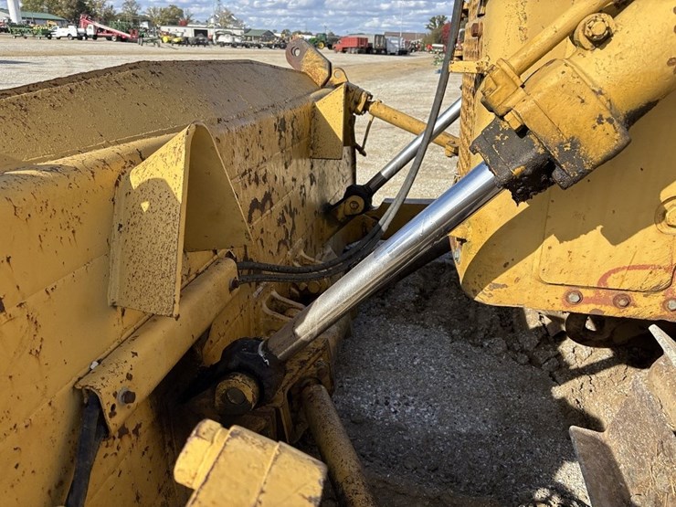 caterpillar-d7-image-33