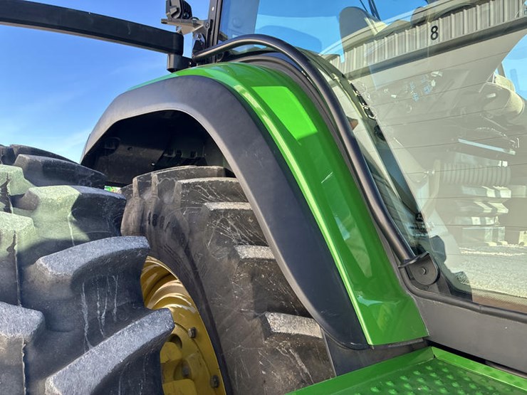 john-deere-8r-370-image-22