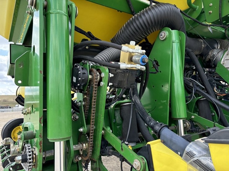 john-deere-1770nt-image-51