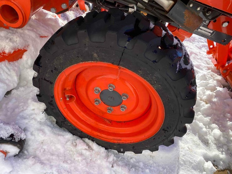 kubota-b3350hsdc-image-23