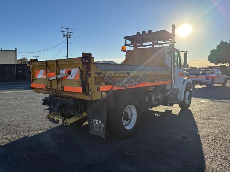 2001-freightliner-dump-truck-image-3