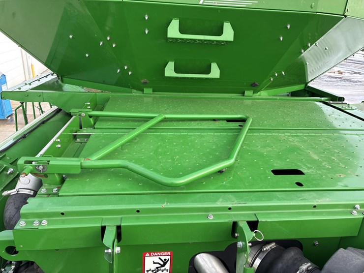 john-deere-s680-image-86