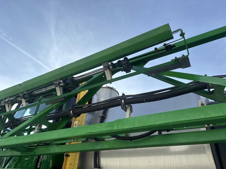 john-deere-r4038-image-40