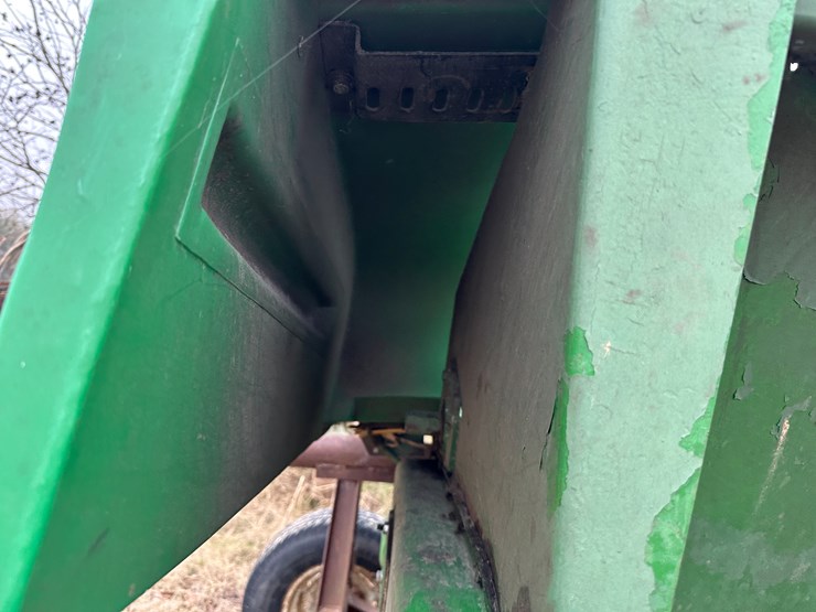 john-deere-644-image-13