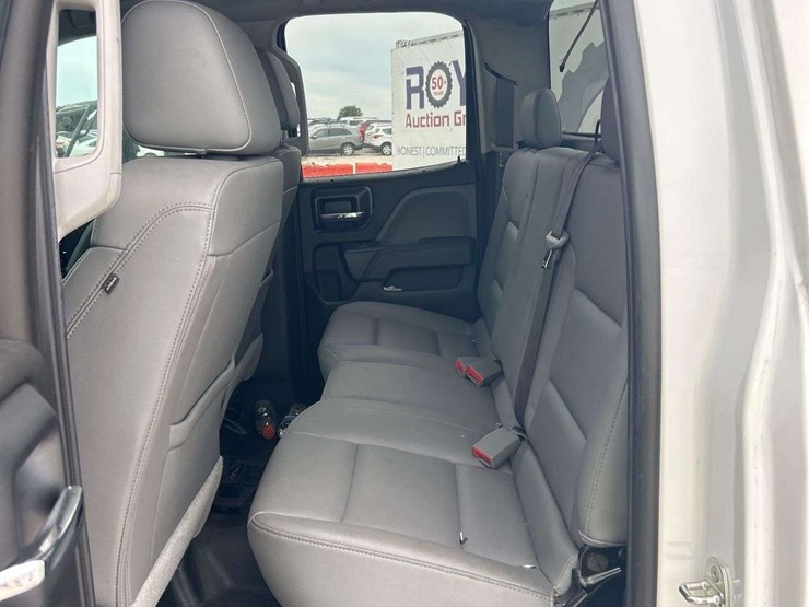 2017-chevrolet-silverado-1500-image-23