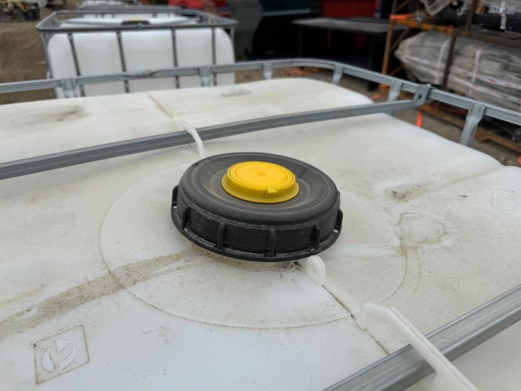 water-tank-tote-image-6