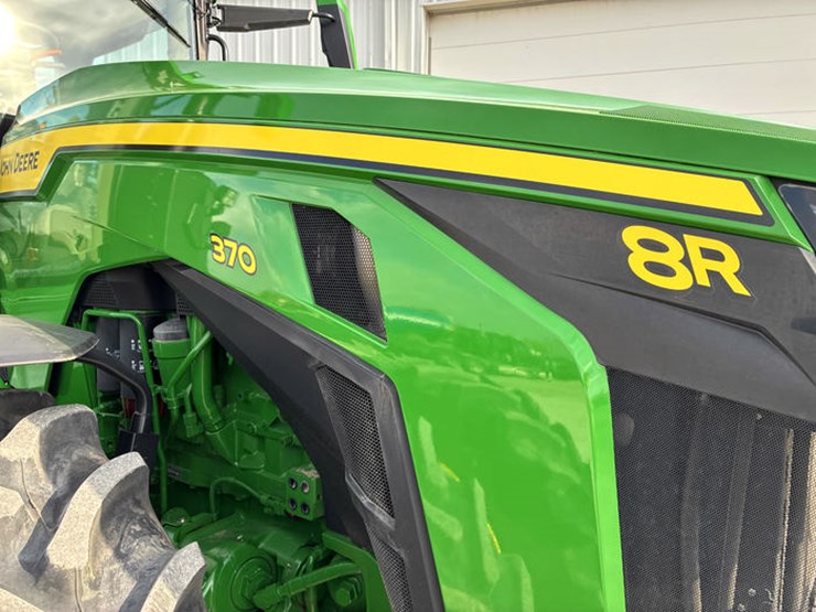 john-deere-8r-370-image-14