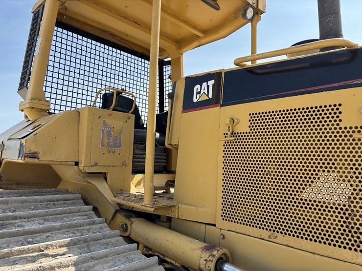 caterpillar-d5m-image-17