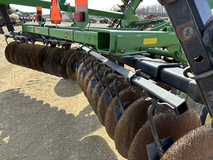 john-deere-637-image-22