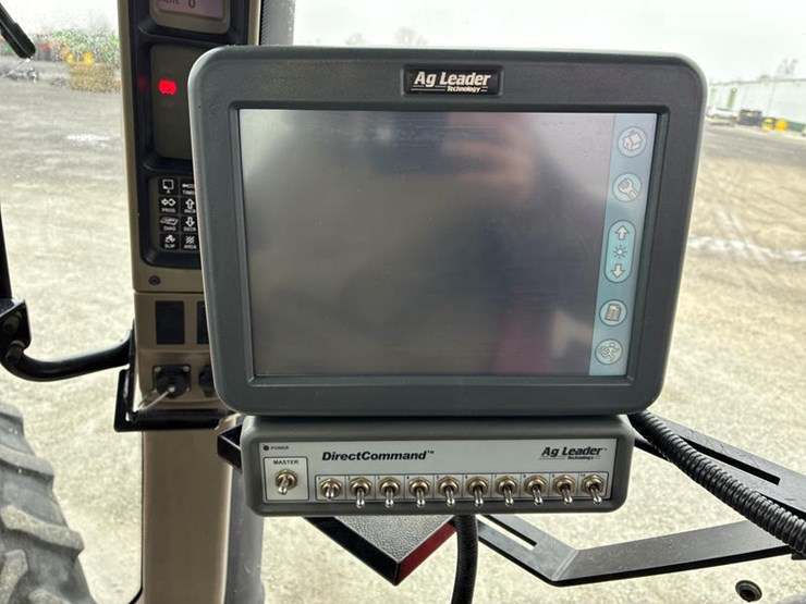 case-ih-magnum-245-image-79