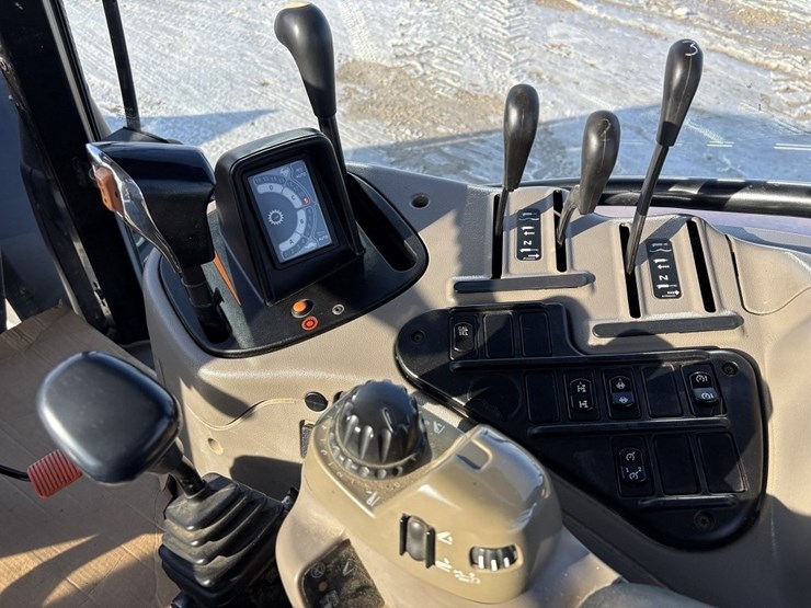 case-ih-maxxum-125-image-39