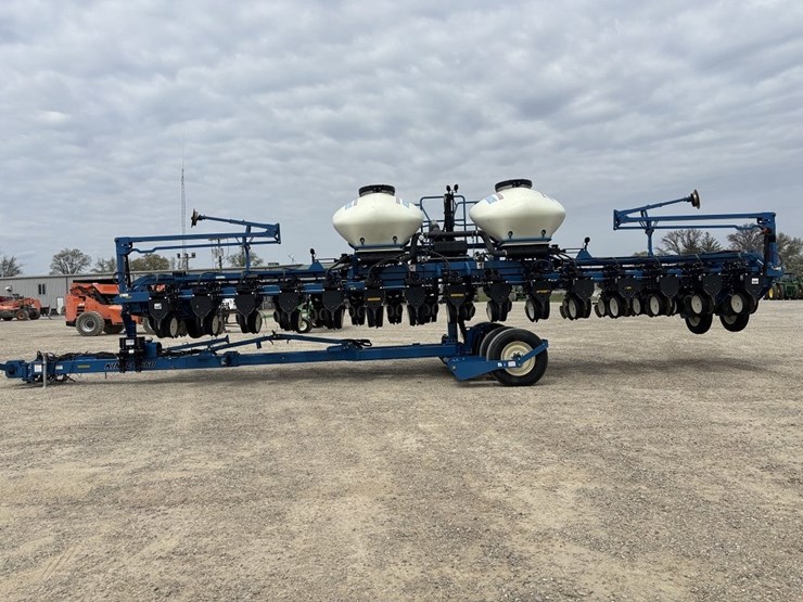 2012-kinze-3660-image-2