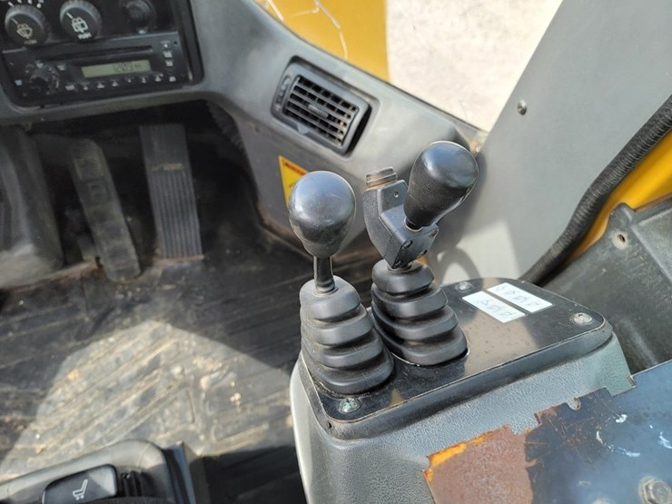 kawasaki-65tm-v-2-image-40