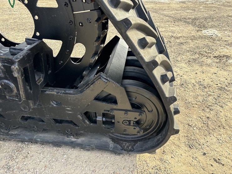 soucy-s3-tractor-tracks-image-7