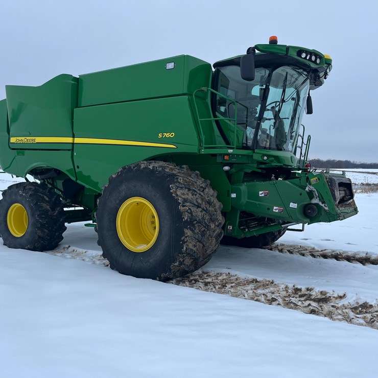 JOHN DEERE S760