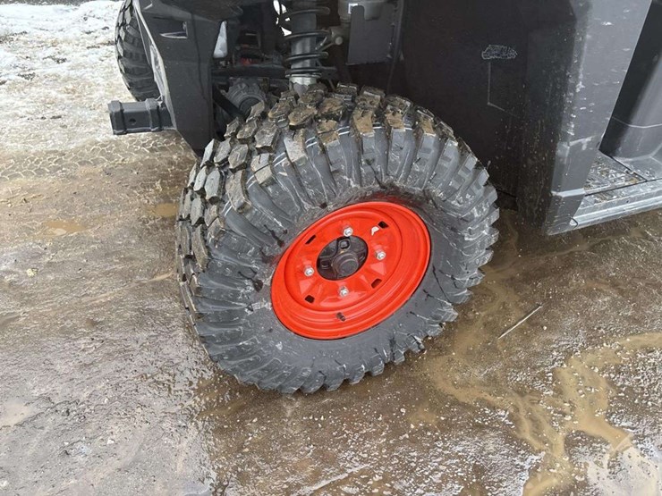 2024-bobcat-uv34-image-8