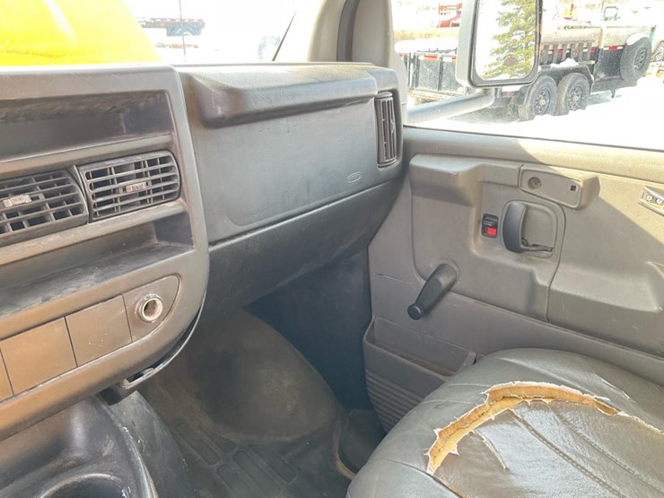 2009-chevrolet-express-3500-image-87