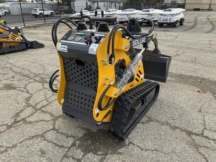 2025-sd-lanch-sdll60-skid-steer-image-3