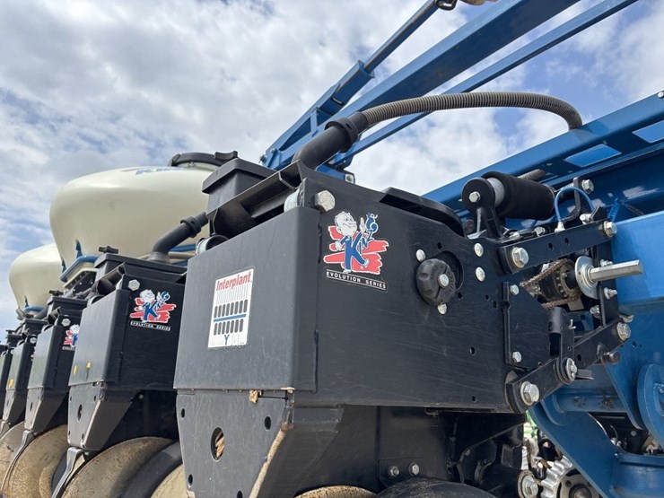 2012-kinze-3660-image-44