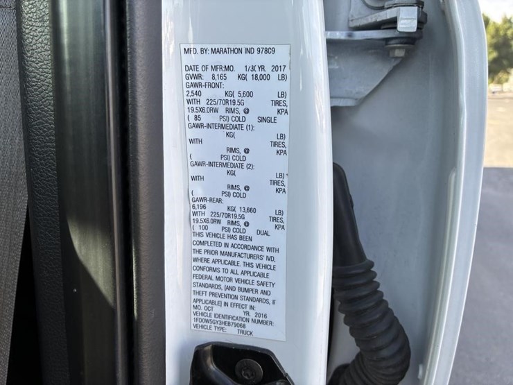 2017-ford-f550-xlt-image-22