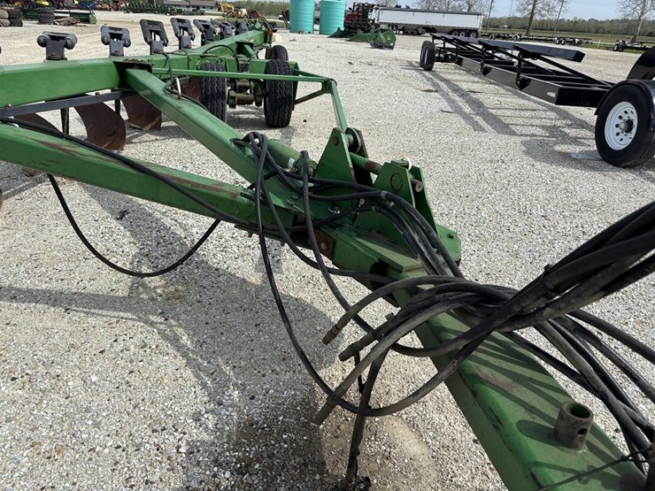 john-deere-3710-image-22