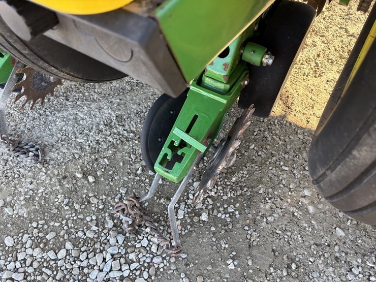 1997-john-deere-1770-image-17