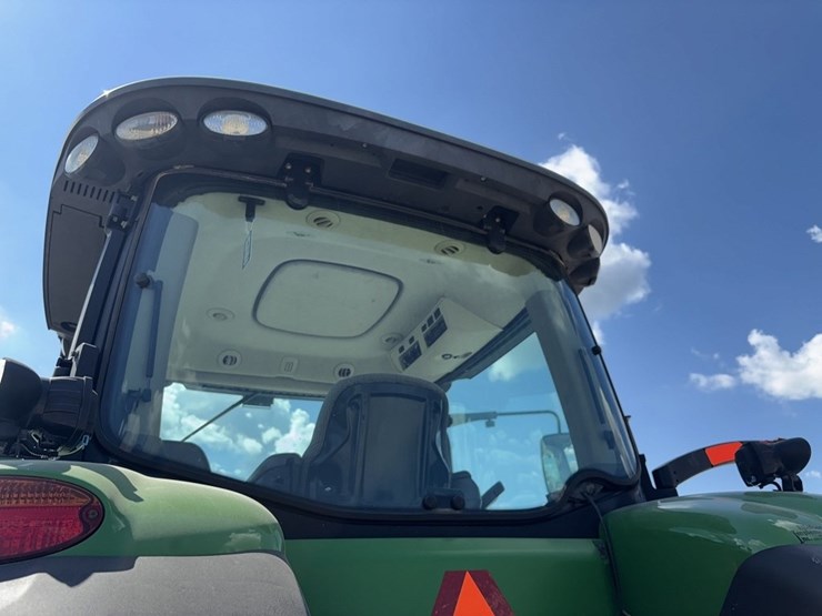 john-deere-7215r-image-27