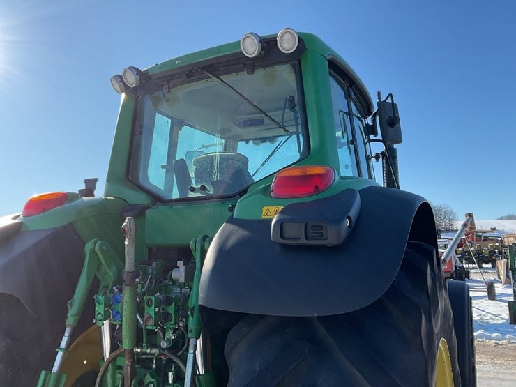 john-deere-7530-premium-image-23