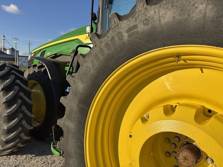 john-deere-8r-310-image-29