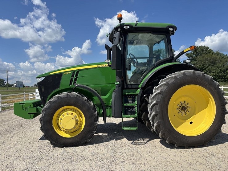 john-deere-7215r-image-2