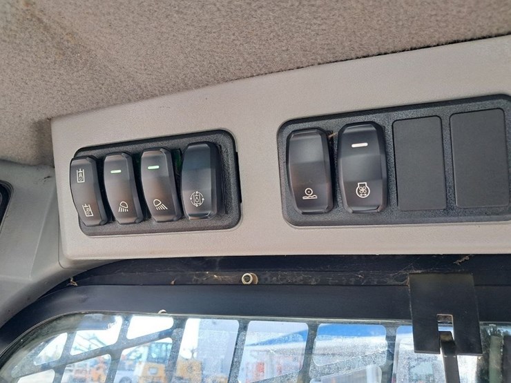 caterpillar-299d3-xe-image-28