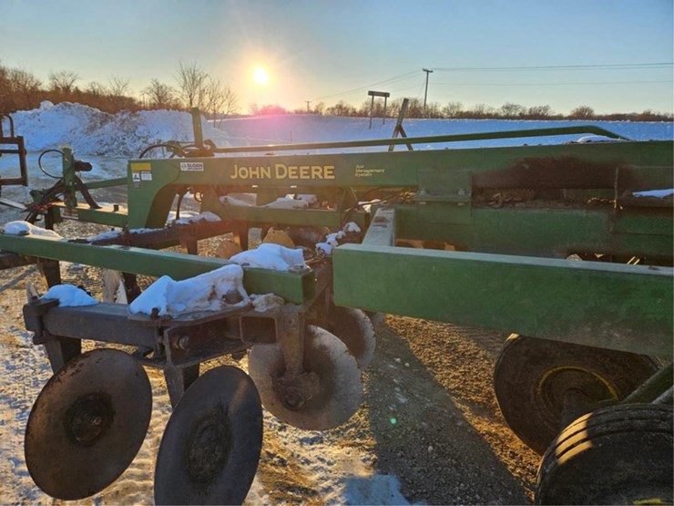 john-deere-2700-image-23