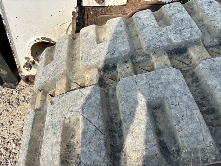 bobcat-t750-image-29