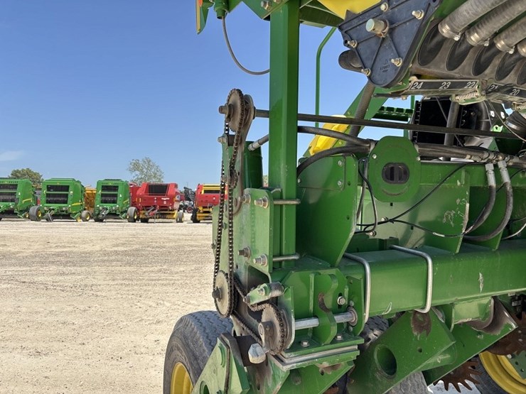 john-deere-s680-image-29