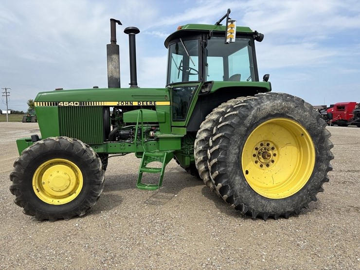 john-deere-4640-image-2