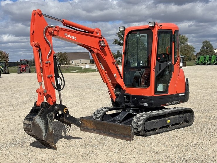 2022-kubota-kx71-3-image-1